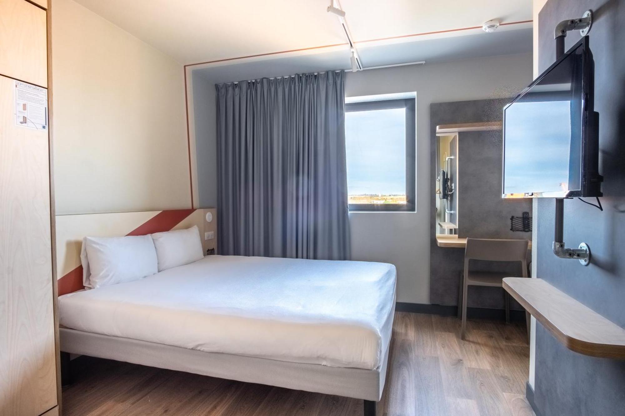 Ibis Budget Toulouse Labege Exterior photo
